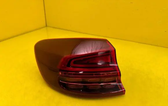 KIA Ceed Rear/tail lights 92401J7150