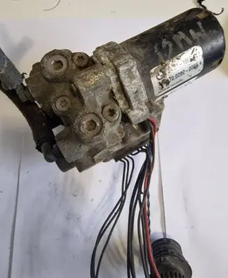 BMW 5 E39 ABS Pump 34511090428