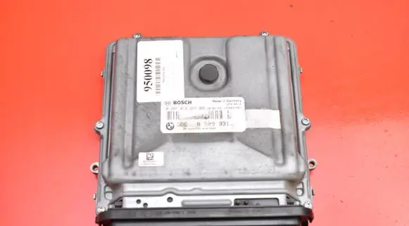 BMW 5 E60 E61 Engine control unit/module ECU 8509331