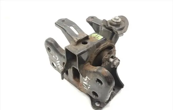 Toyota Avensis T270 Engine mounting bracket