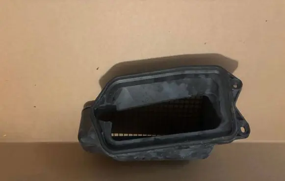 Porsche Macan (95B) Air intake duct part 8K1819904