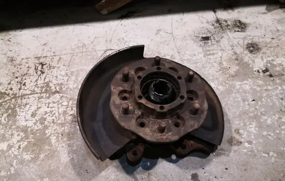 Nissan Terrano Front wheel hub spindle knuckle