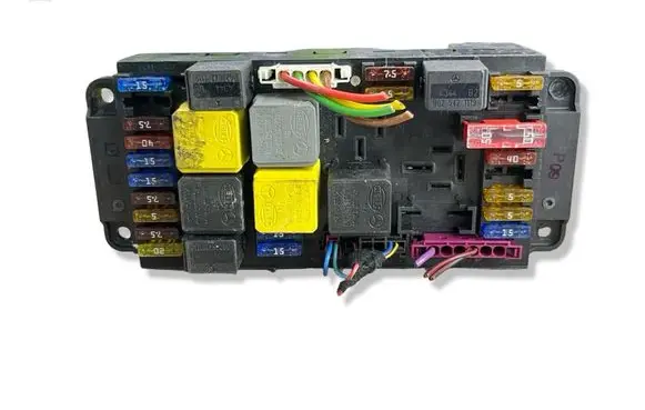 Mercedes-Benz C W203 SAM control unit 5DK00848542 2035452901