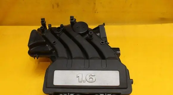 Volkswagen Golf VI Intake manifold