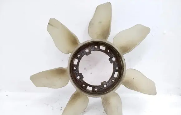 Toyota Hilux (AN10, AN20, AN30) Fan impeller 