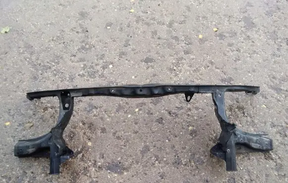 Volkswagen Transporter - Caravelle T5 Radiator support slam panel 7H0121409A