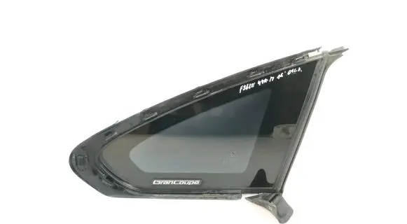 BMW 4 F36 Gran coupe Rear vent window glass 7412024