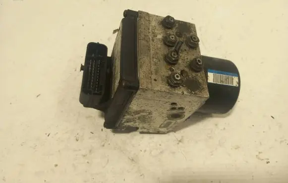 Volkswagen PASSAT B6 ABS Pump 3C0614109C 16431601 16431501C