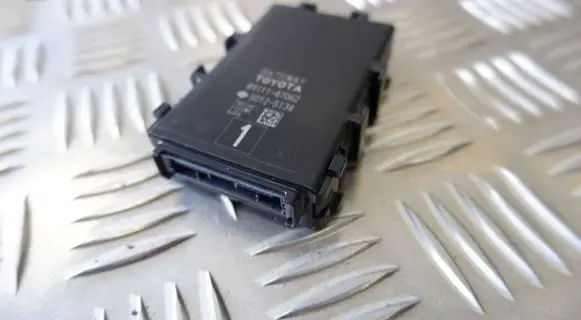 Toyota Prius (XW50) Gateway control module 8911147062