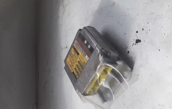 Toyota Avensis T220 Airbag control unit/module