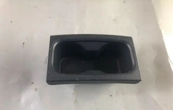 Chrysler Grand Voyager V Cup holder front 
