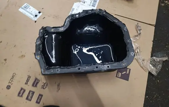 Volkswagen Polo Oil sump 