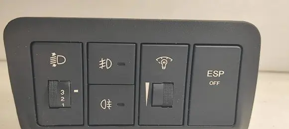 Other switches/knobs/shifts