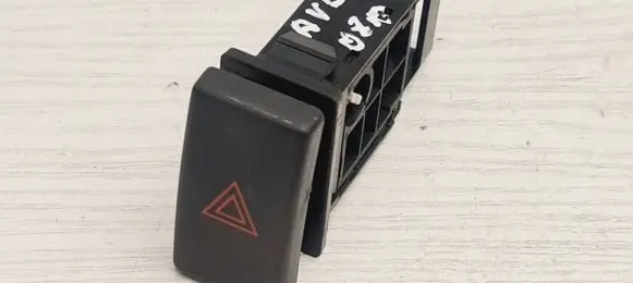 Toyota Avensis T250 Hazard light switch 157963 TR9503