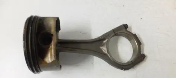 BMW X5 E70 Piston with connecting rod 7544525