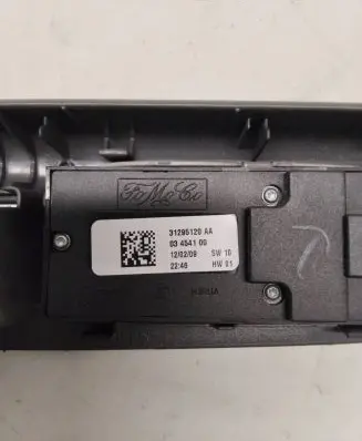 Volvo V50 Electric window control switch 31295120AA 03454100