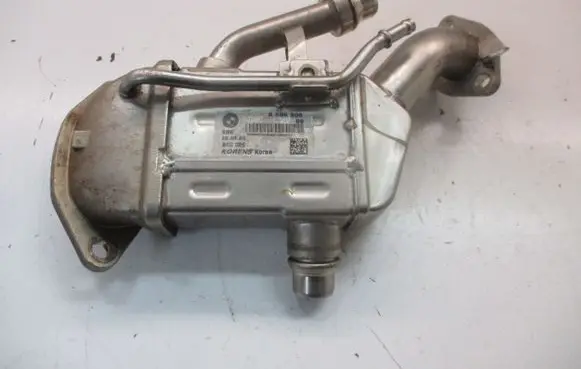BMW 7 G11 G12 EGR valve cooler 8596806 B57D30B