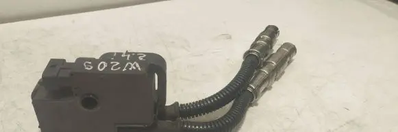 Mercedes-Benz CLK A209 C209 High voltage ignition coil A0001587803 02T085 0221503035