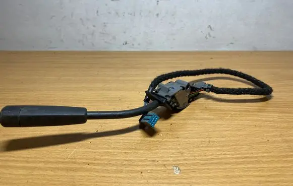 Mercedes-Benz E W210 Cruise control switch 2085450324 C3715