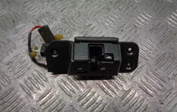 Chevrolet Lacetti Tailgate exterior lock 