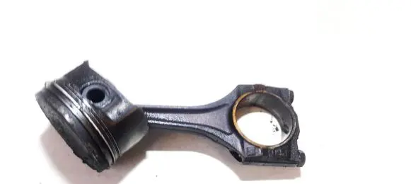 Opel Vectra B Piston with connecting rod