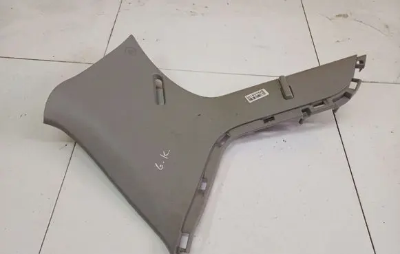 Toyota Yaris (D) pillar trim (bottom) 6241252180