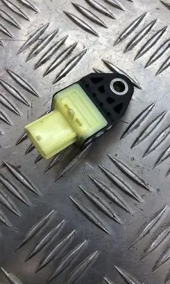 Subaru Forester SH Airbag deployment crash/impact sensor 98235SC000