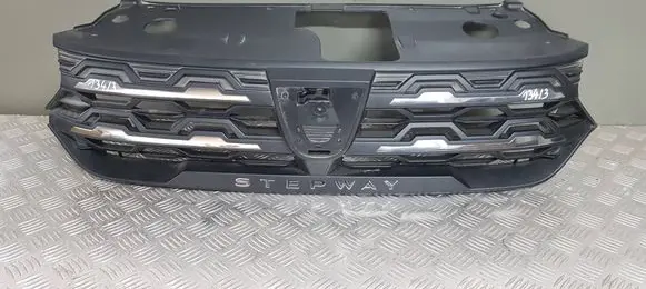 Dacia Sandero Front grill 623105852R 623106551R