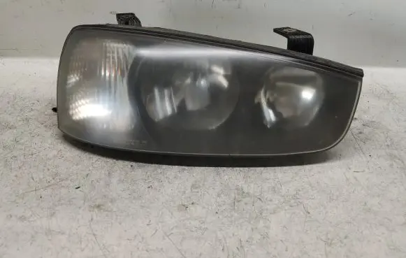 Hyundai Elantra Headlight/headlamp