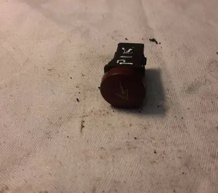 Citroen Xsara Picasso Hazard light switch