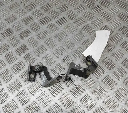 Skoda Superb B8 (3V) Rear door hinge set 8X0831403B