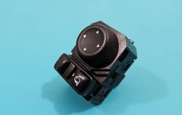 Nissan X-Trail T32 Electric window control switch IMPRK1426984