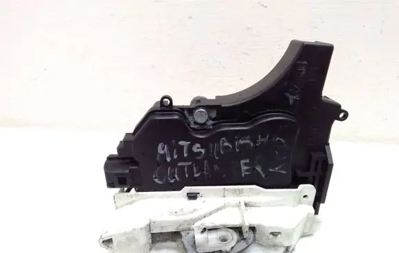 Mitsubishi Outlander Front door lock