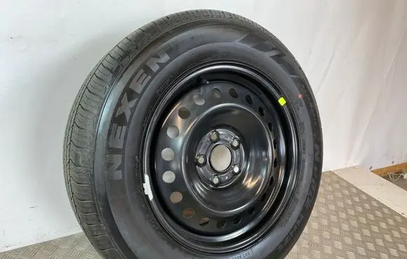 Jeep Grand Cherokee WL R18 spare wheel 