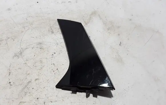 Renault Clio V Other trunk/boot trim element 960337068R