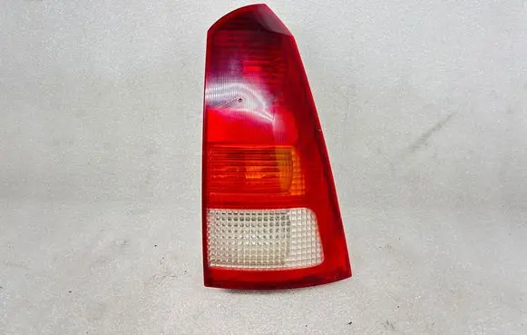Ford Focus Rear/tail lights XS4X13404