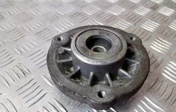 BMW 5 F10 F11 Front upper strut mount 6795082