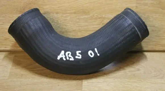 Audi A4 S4 B5 8D Intercooler hose/pipe