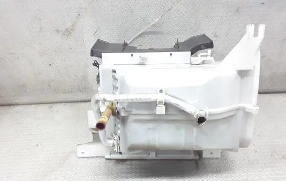 Subaru Forester SF Interior heater climate box assembly 72110FC040