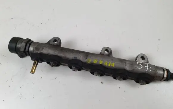 Opel Vivaro Fuel main line pipe 8200426552 8200661279 0445214153