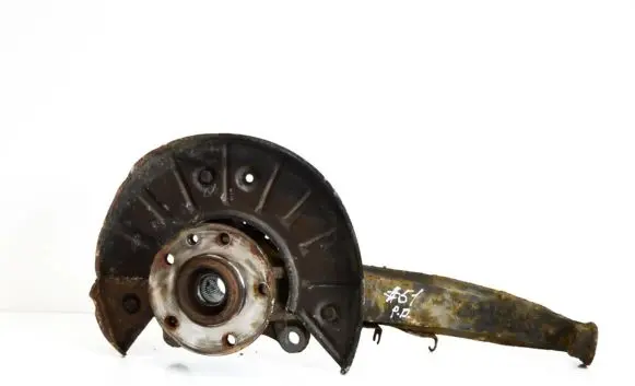 Volkswagen Touareg I Front wheel hub 7L6407258A