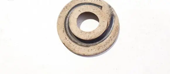Volkswagen Touran I Front coil spring rubber mount 1k0512149b