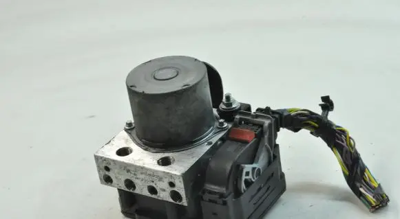 Jaguar F-Pace ABS Pump HX7314F447AF