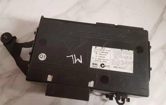 Mercedes-Benz ML W163 CD/DVD changer A1638201589