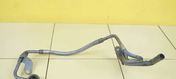 Suzuki Grand Vitara II Turbo turbocharger oiling pipe/hose F9QB2