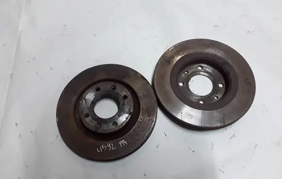 Peugeot 2008 I Front brake disc 424983