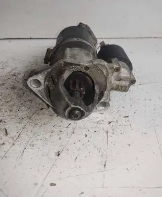 Volkswagen PASSAT B5 Starter motor 06B911023