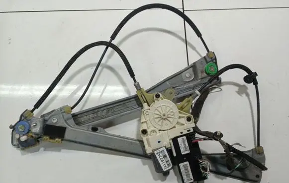 Renault Laguna III Sliding door window regulator with motor 807000002R