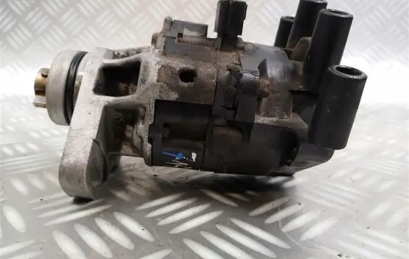 Mazda 323 Spark distributor T2T60671