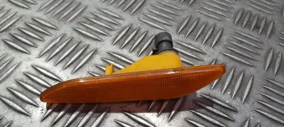Alfa Romeo 156 Front fender indicator light